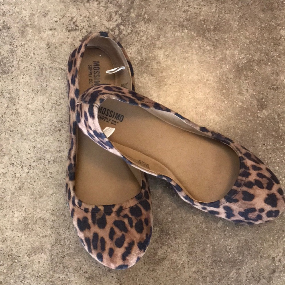 Mossimo animal print  flats